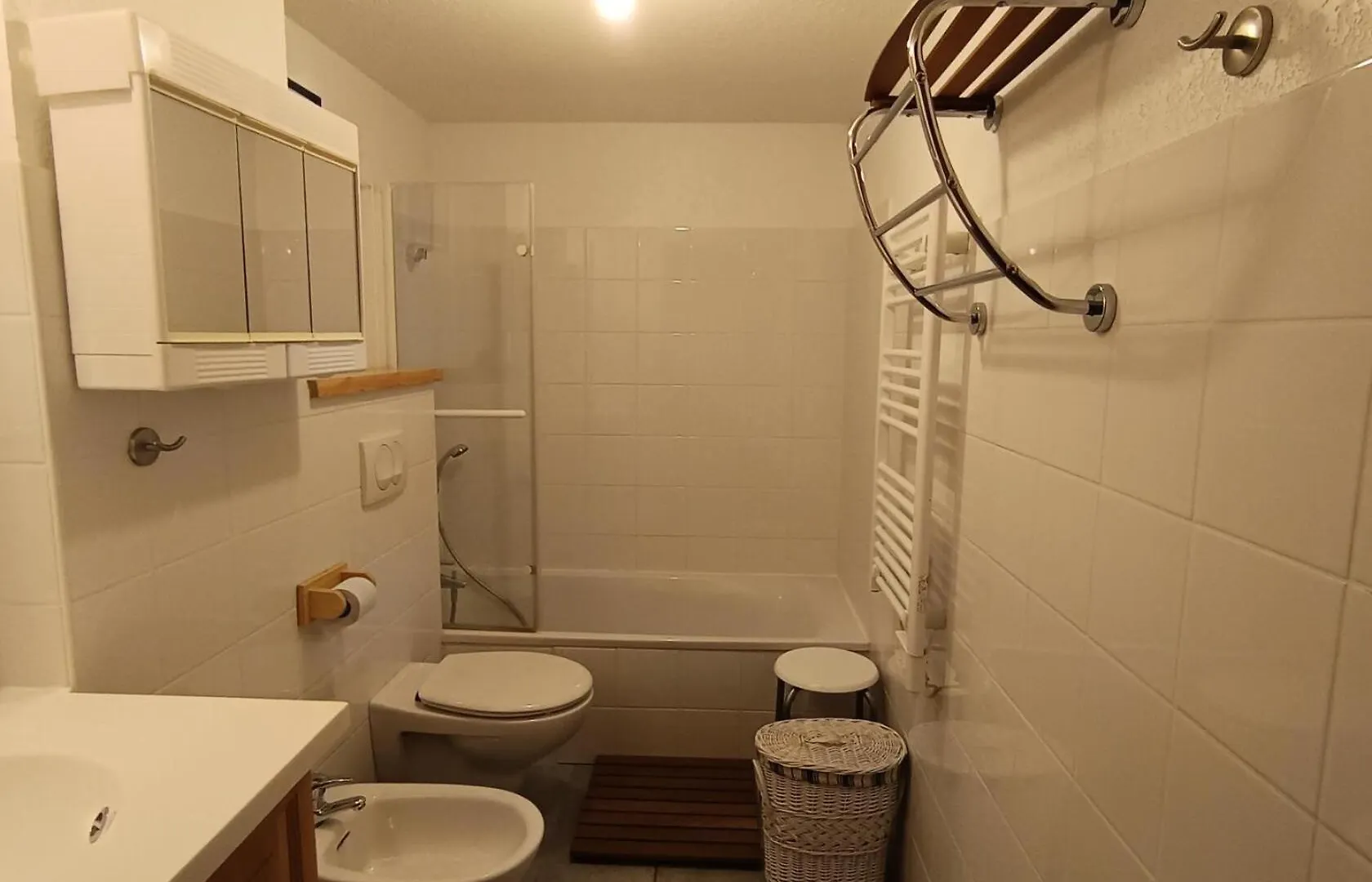 Chalet Du Bois De Suffin N 10 - Superbe Appartement, Tout Confort, 6 Personnes, Grande Terrasse, Jardinet, Plein Sud Mae-8254 Montgenevre