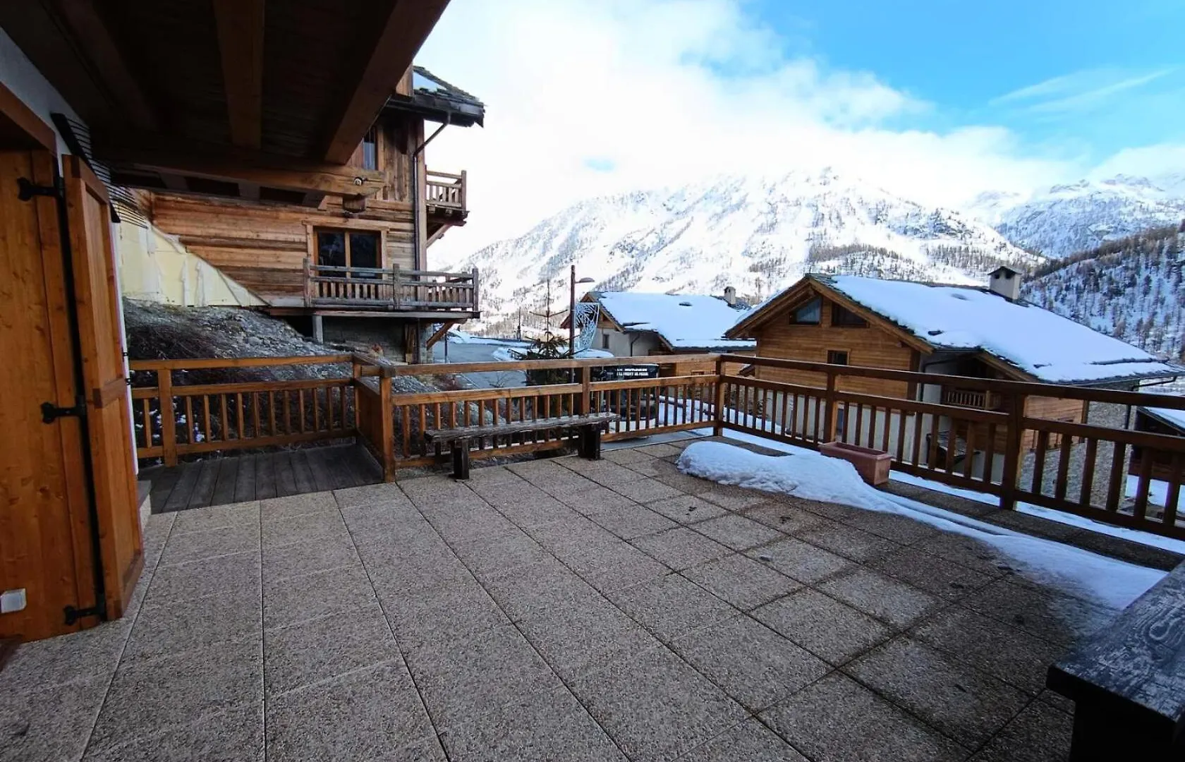 Apartment Chalet Du Bois De Suffin N 10 - Superbe Appartement, Tout Confort, 6 Personnes, Grande Terrasse, Jardinet, Plein Sud Mae-8254 Montgenevre