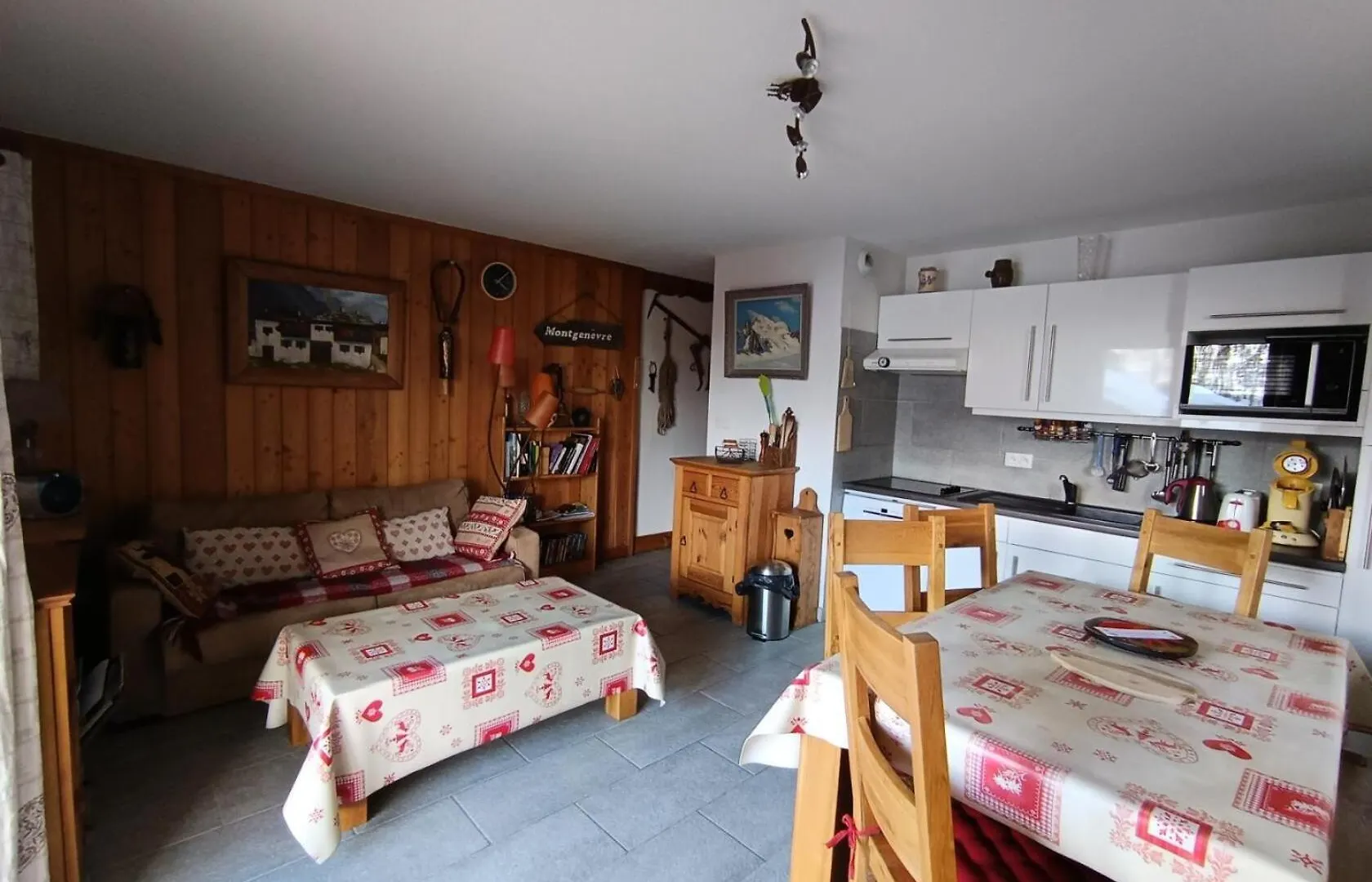 Apartment Chalet Du Bois De Suffin N 10 - Superbe Appartement, Tout Confort, 6 Personnes, Grande Terrasse, Jardinet, Plein Sud Mae-8254 Montgenevre